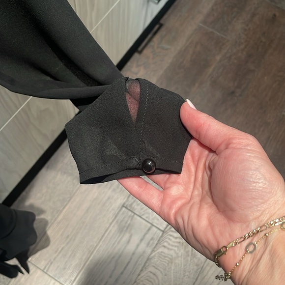 Aritzia Louise Dress - Picture 3 of 4